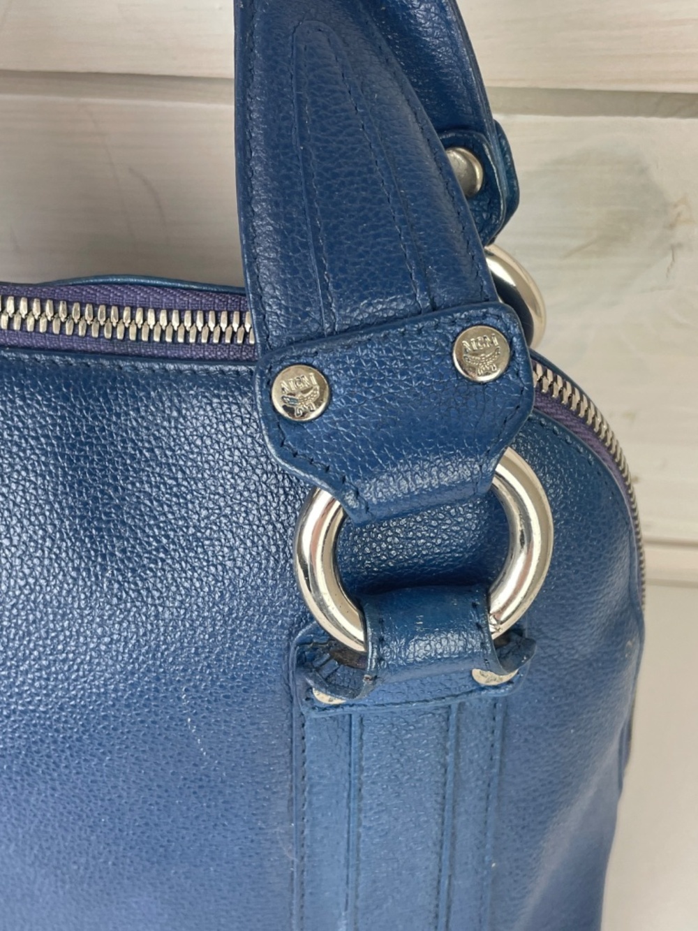 MCM Munchen Blue Leather Boston Handbag Small Silver Hardware - Picture 5 of 9